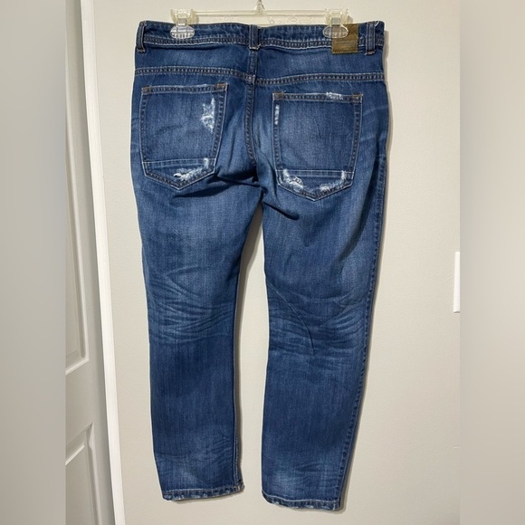 Zara Destroyed Basic Z1975 Jeans - Picture 6 of 10